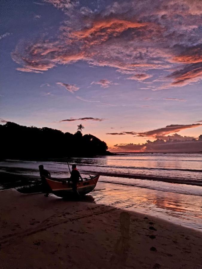 Helena Holiday Cottage Dikwella Bagian luar foto